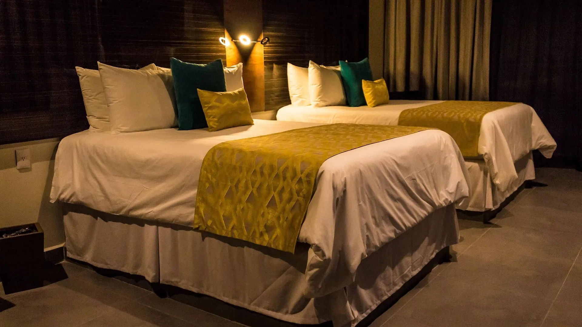 Kabah Boutique Hotel Cancun 4*,